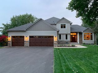 1179 Tristan Trl, Chaska, MN 55318