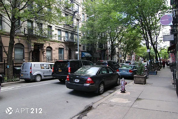 Rented by APT212 INC | media 18