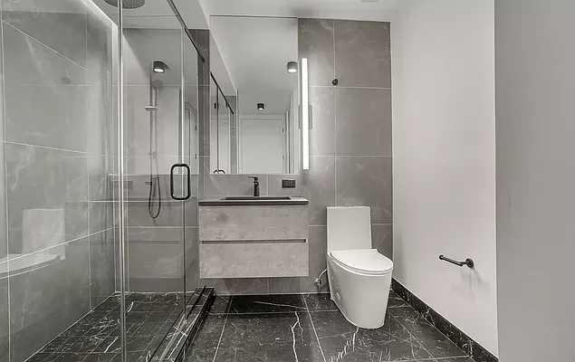 Rented by eRealty Advisors USA Inc | media 87