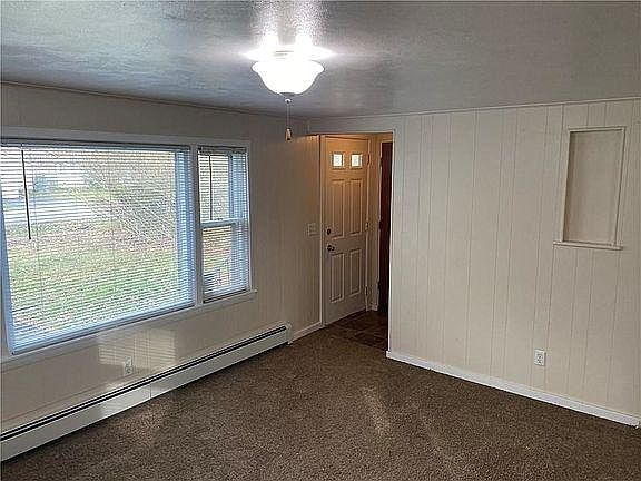 2nd image of 147 River Meadow Dr