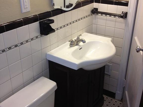 4th image of 110 Cedarcrest Cir
