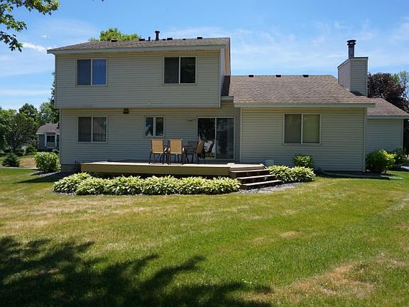 2nd image of 9117 Sierra Ct
