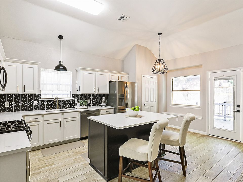 1st image of 610 Dove Creek Cir