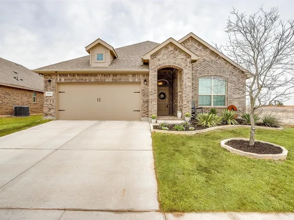 1548 Seabiscuit Dr, Granbury, TX 76049