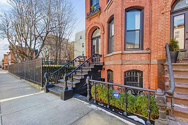 Rented by Sotheby's International Realty