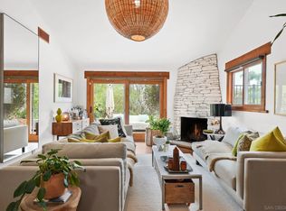 2415 Plaza Del Mar, Escondido, CA 92025