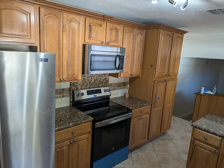8021 Sandberry Blvd — Photo 43