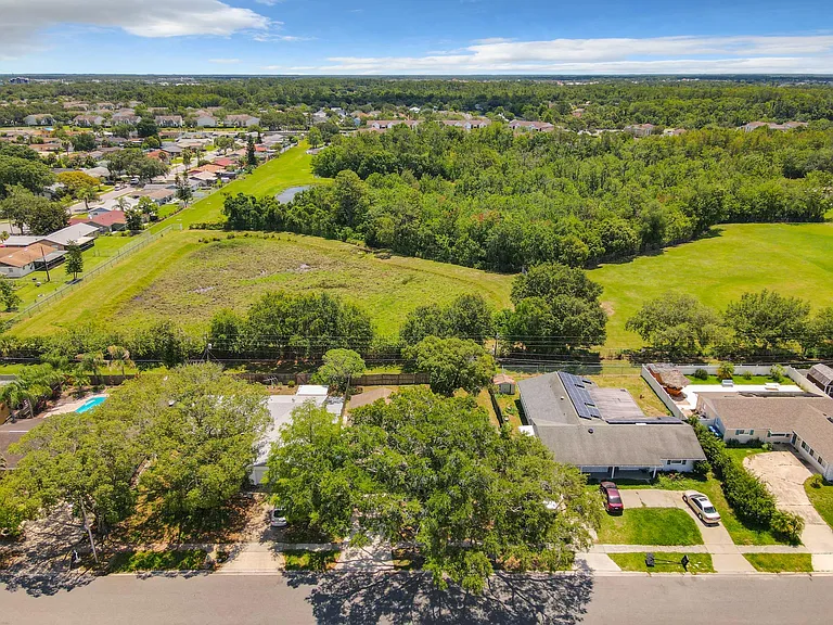 Park Manor Dr — Photo 24
