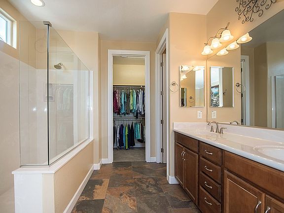 Master Large Walk-In Closet