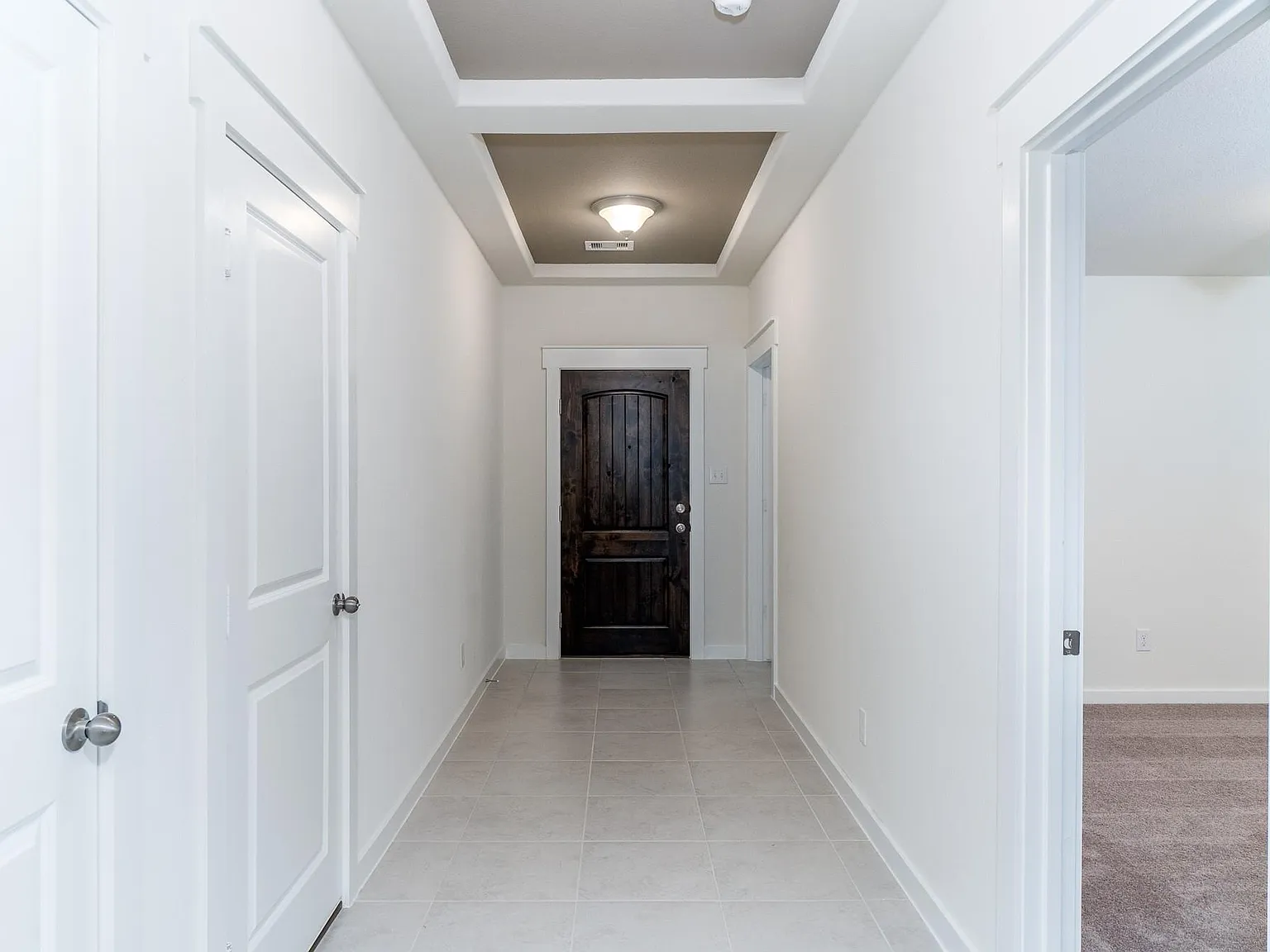 4 bed, 2.0 bath, 1986 sqft, $2,300 — Photo 4