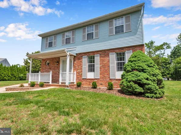 8328 Sail Ct, Pasadena, MD 21122