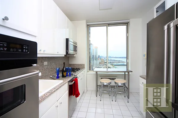 Sold by Halstead Real Estate | media 2