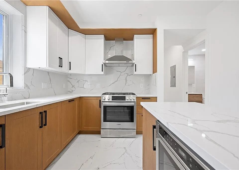 1st image of 142 Bay 25th St #1A