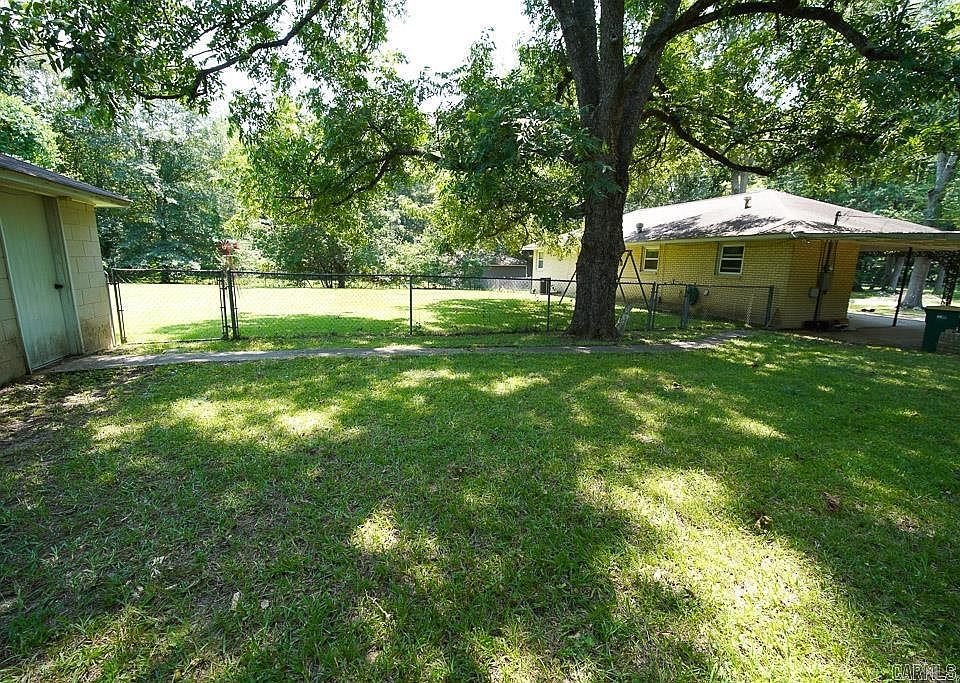 2nd image of 9123 S Heights Rd
