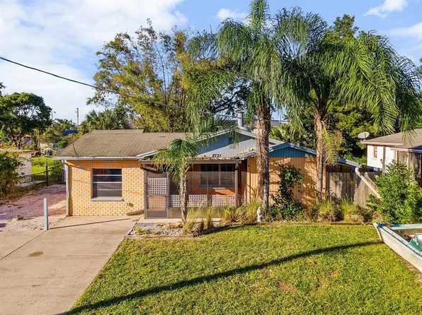 8721 N River Forest Cir, Tampa, FL 33604