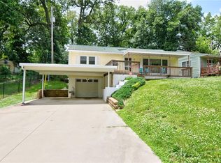 2995 E Wood St, Decatur, IL 62521