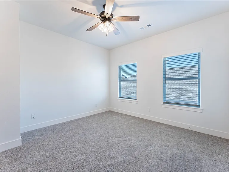 6306 SW Luna Ln — Photo 29