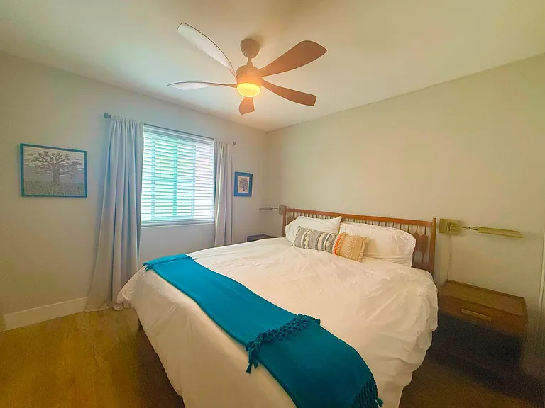 4937 Brighton Ave — Photo 9