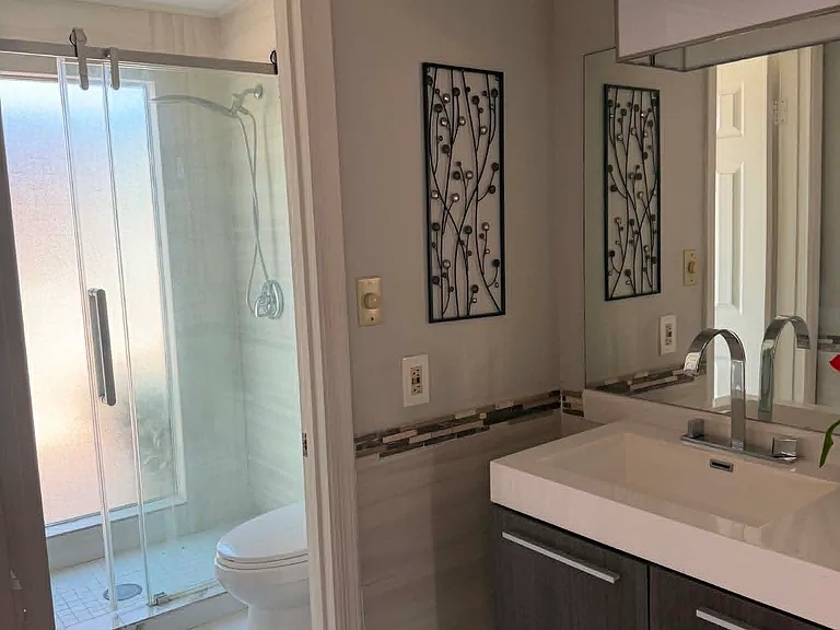 2216 S El Marino — Photo 17