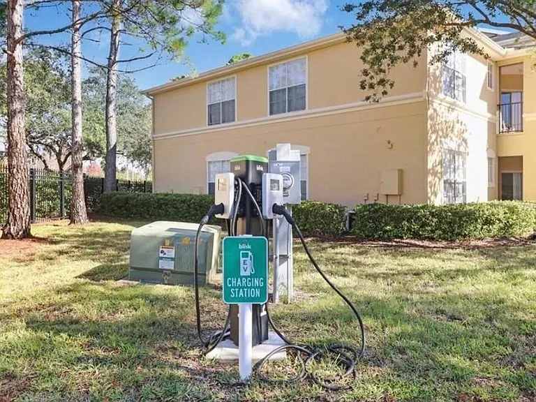 ev charges