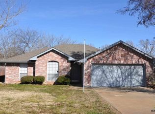 10750 Southern Trace Cir, Flint, TX 75762