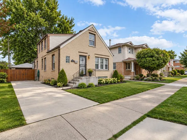 3915 W 104th St, Chicago, IL 60655