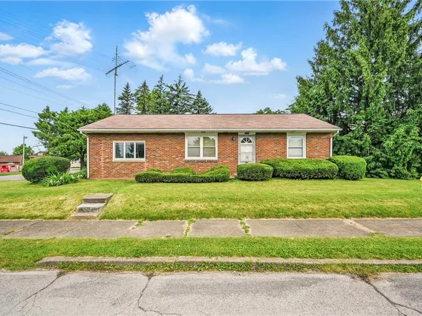 1140 Crowder Ave, Sharon, PA 16146