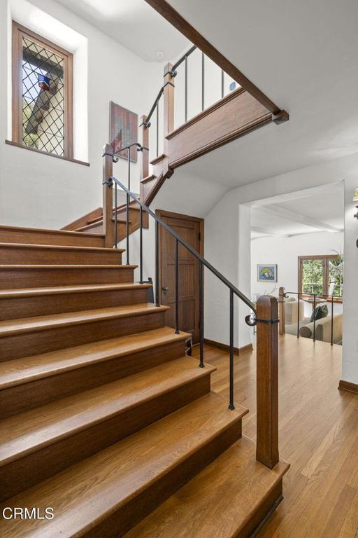 Apartment in Altadena, Los Angeles - View 4