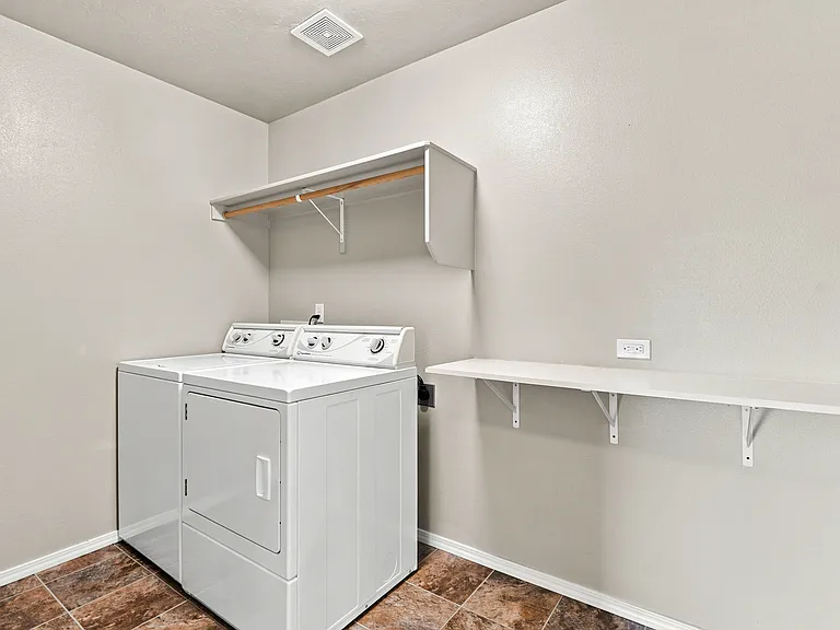 9957 W Snow Wolf Dr — Photo 30