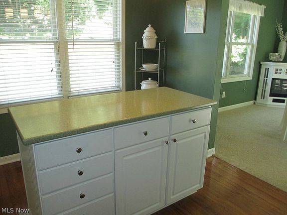 4th image of 1457 Waters Edge Dr #11