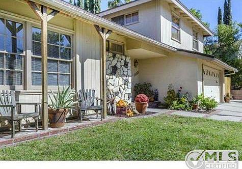 3rd image of 23535 Community St