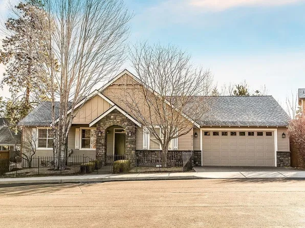 63142 Riverstone Dr, Bend, OR 97703