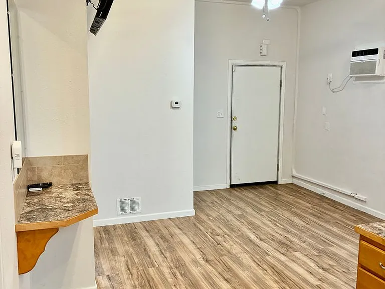 1342 N Washington Ave #1342 — Photo 3