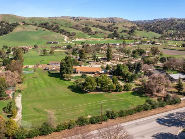 2195 Lisa Ct, Morgan Hill, CA 95037
