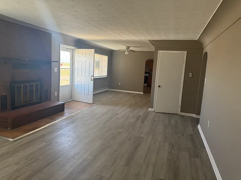 12623 County Road 6 — Photo 3