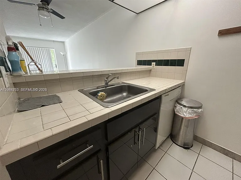 1225 NE 124th St #28A — Photo 7