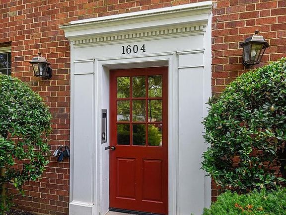 2nd image of 1604 W Abingdon Dr APT 202