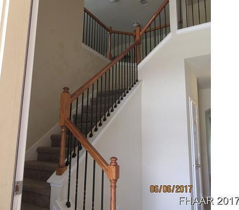 3rd image of 4805 Birmingham Cir
