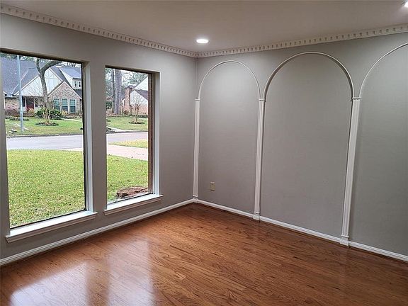 3rd image of 5510 Boyce Springs Dr