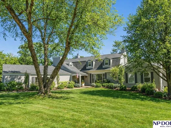 8707 Woolworth Ave, Omaha, NE 68124