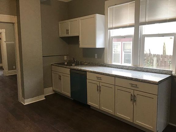 2nd image of 615 Maryland Ave E #1