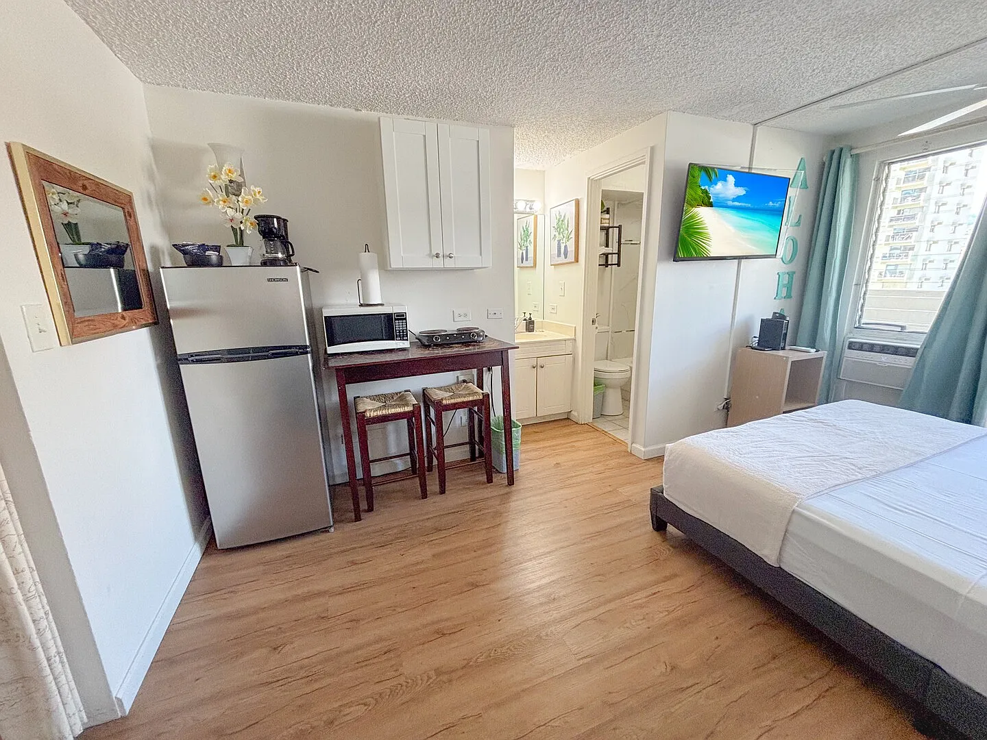 Mellow Kuhio Village Studio — Photo 3