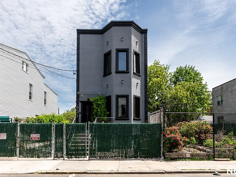 431 Cleveland St #3 — Photo 36