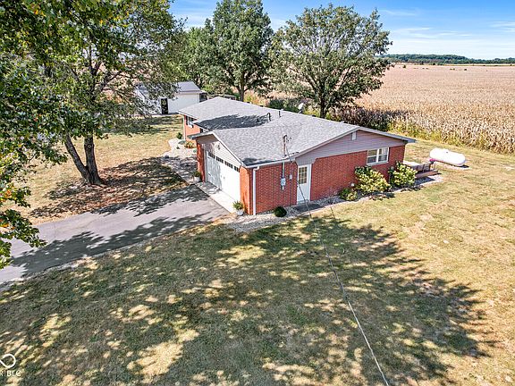 4th image of 3502 N County Road 200 W