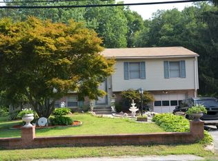 56 Tidewater Dr, Warwick, RI 02889
