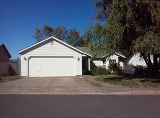 700 F St, Creswell, OR 97426