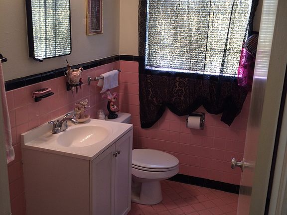 5th image of 6801 Broadway St APT 5