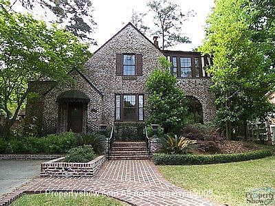 2734 Canterbury Road 