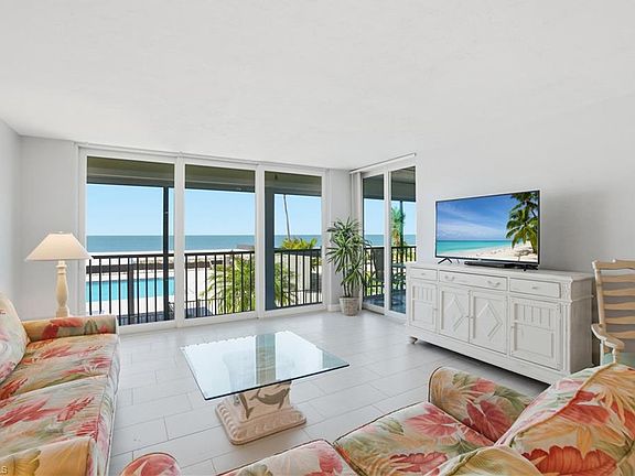 4th image of 25810 Hickory BLVD #105