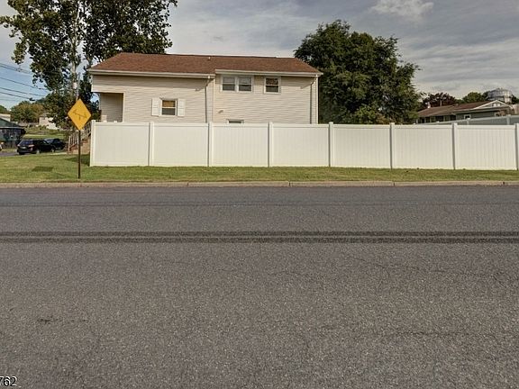 4th image of 301 N 16Th St